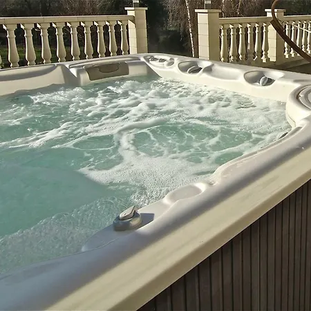 Alojamento de Acomodação e Pequeno-almoço La Lambertine & 3*