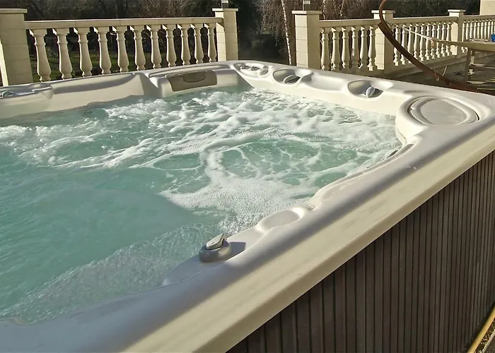 Alojamento de Acomodação e Pequeno-almoço La Lambertine & 3*