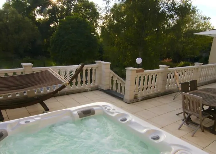 La Lambertine & 索米尔